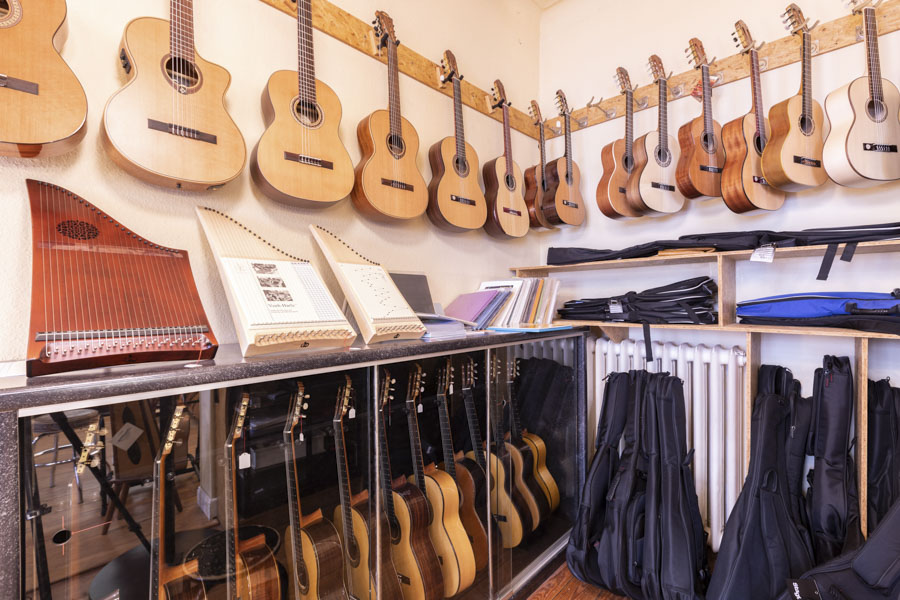 Schalloch Musikhandel GmbH in Hamburg Teaser Klassikgitarren 01