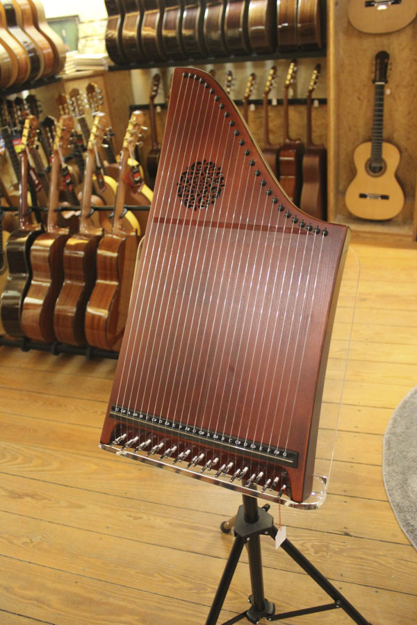 Schalloch Musikhandel GmbH in Hamburg Teaser Veeh-Harfen 01